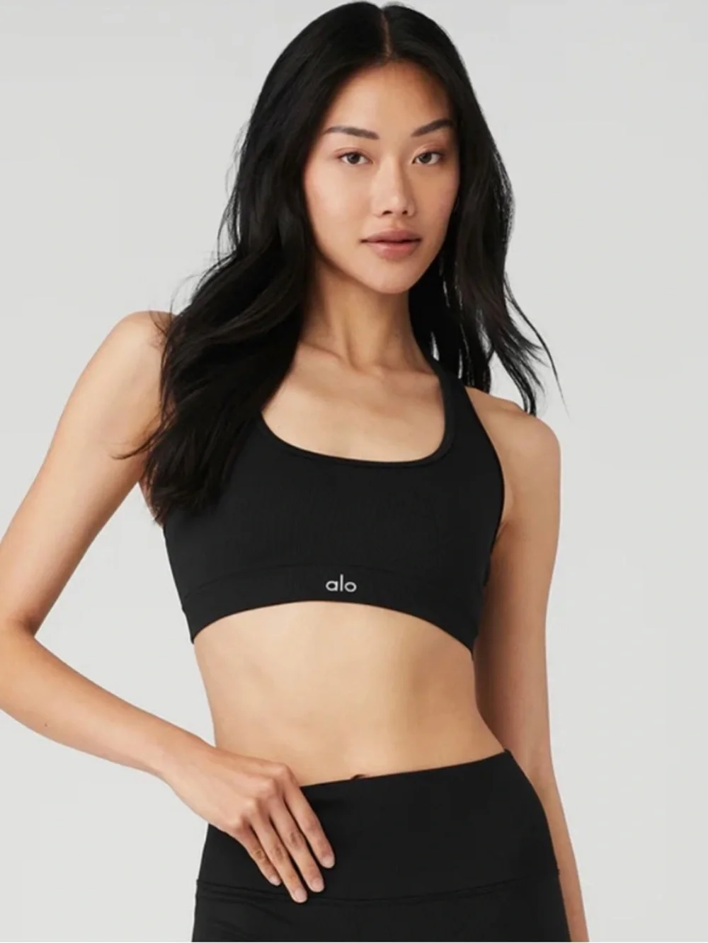 Alo Ribbed Racerback Sports Bra in Black Size S